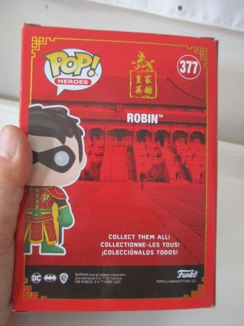 FUNKO - DC ROBIN  - FIGURE IN ORIGINAL BOX