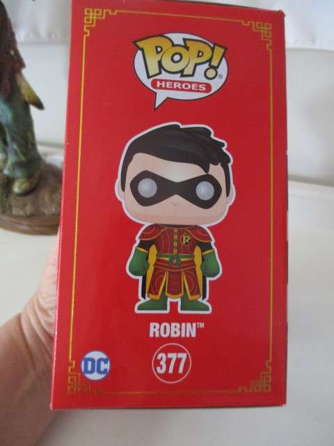 FUNKO - DC ROBIN  - FIGURE IN ORIGINAL BOX