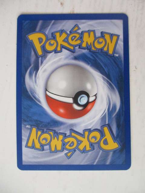 POKEMON TRADING CARD - TRAINER - ENERGY SWITCH 2005  CARD IN MINT CONDITION