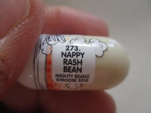 SUPER RARE - MIGHTY  BEANZ MOOSE - 2010 - NO. 273 - NAPPY RASH BEAN