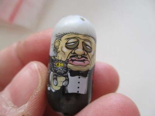SUPER RARE - MIGHTY BEANZ MOOSE 2010 - NO . 306 - GOD FATHER BEAN