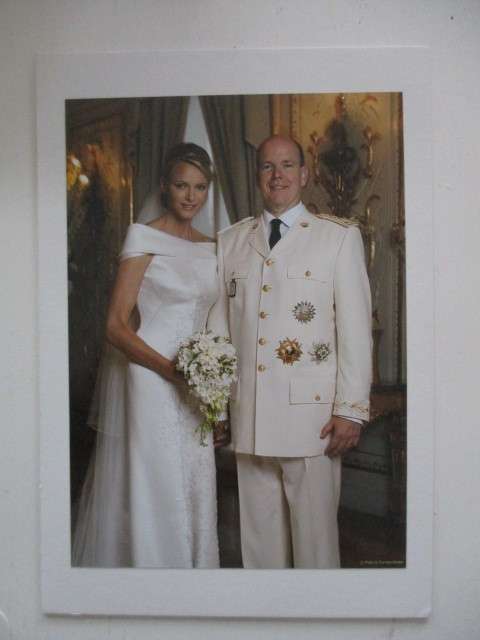 LOVELY WEDDING PHOTO OF PRINCE ALBERT AND PRINCESS CHARLENE - 2012 AND ENVELOPE