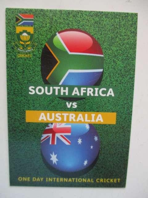 CRICKET TRADING CARDS - OUT CARDS AND SOUTH AFRICA VERSUS  LOT OF  15 CARDS