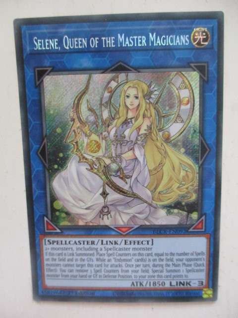 YU-GI-OH TRADING CARD - SELENE, QUEEN OF THE MASTER MAGICIANS / FOIL CARD / SHINY