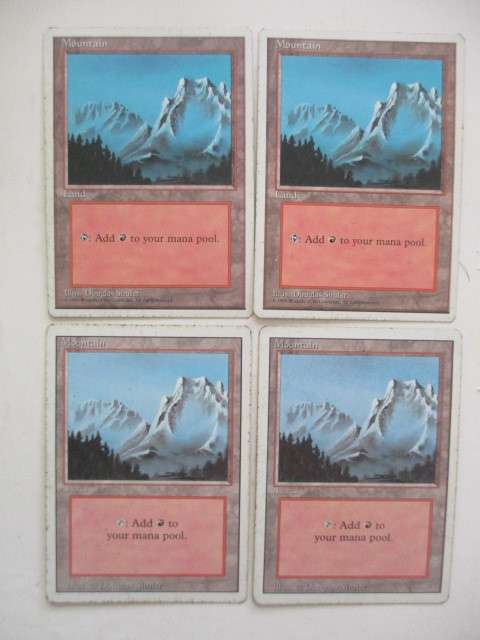 MAGIC THE GATHERING - SET OF 4 MOUNTAIN TRADING CARDS AND BETA