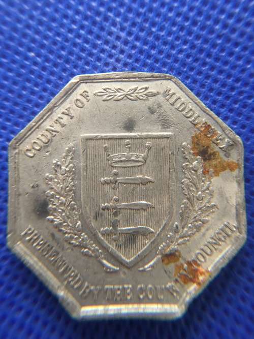 ANTIQUE TO VINTAGE - KING GEORGE AND QUEEN MARY  SILVER JUBILEE - 1935 MEDALLION