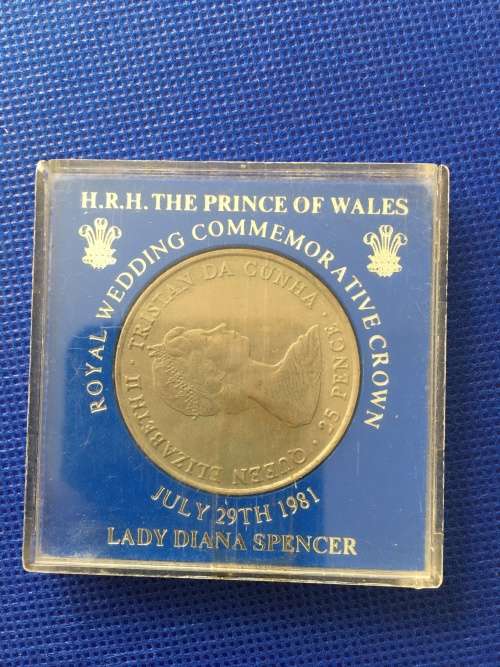 GREAT BRITAIN  ROYAL COMMEMORATIVE CROWN ROYAL  25 PENCE WEDDING 1981