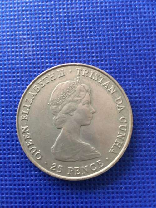 GREAT BRITAIN  ROYAL COMMEMORATIVE CROWN ROYAL  25 PENCE WEDDING 1981