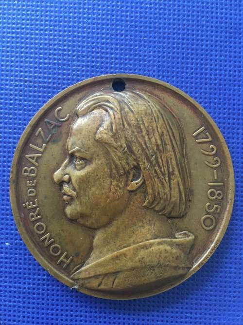 GERMAN - HONOURY MEDAL TO COMMEMORATE BALZAC 1799-1850 BRASS SOLID