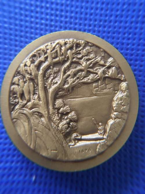 LOVELY SOUTH CAROLINA TRICENTENNIAL 1670-1970 MEDALLION