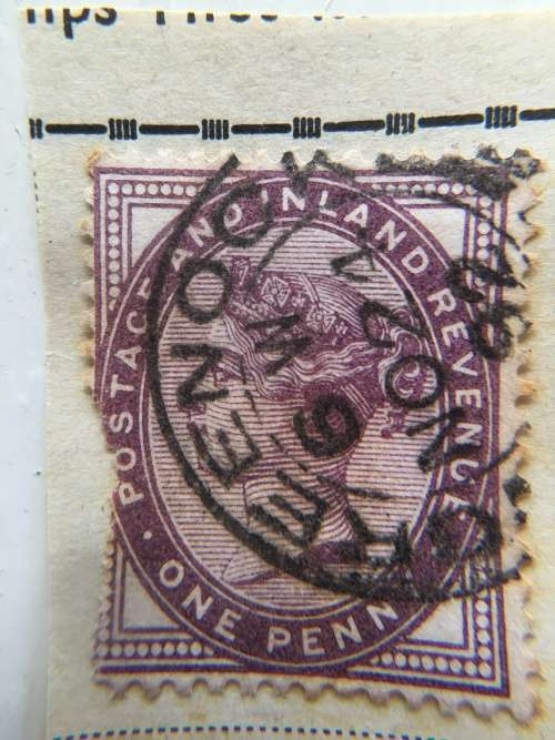 GREAT BRITAIN LOT OF 3 USED MOUNTED STAMPS