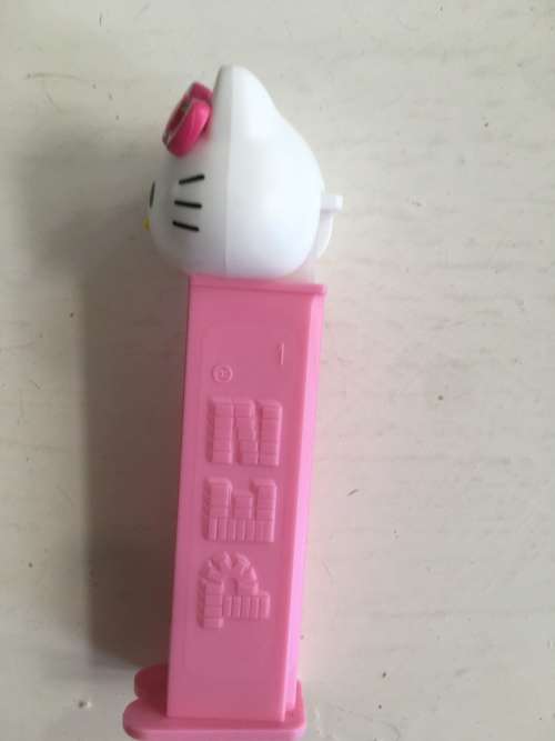 PEZ HELLO KITTY SWEET HOLDERS - STATE WHICH ONE