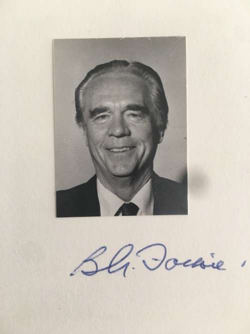 LOVELY LOT OF DR BRAND FOURIES AMBASSADOR TO USA AND UN  AND HAND WRITTEN LETTER  ANDRIES TREURNICHT