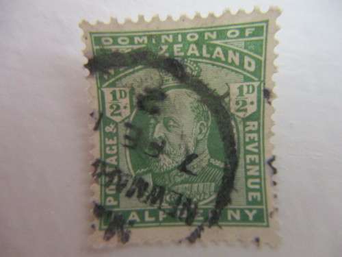 NEW ZEALAND - USED KING EDWARD STAMP