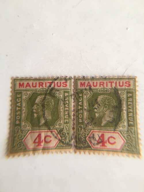 MAURITIUS - KING GEORGE 4c STAMP PAIR 1910