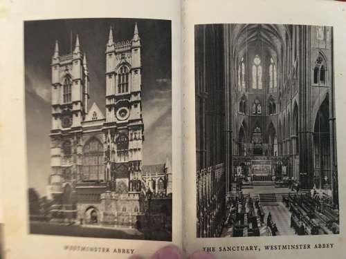 VINTAGE CORONATION BIBLE OF  QUEEN ELIZABETH 1953