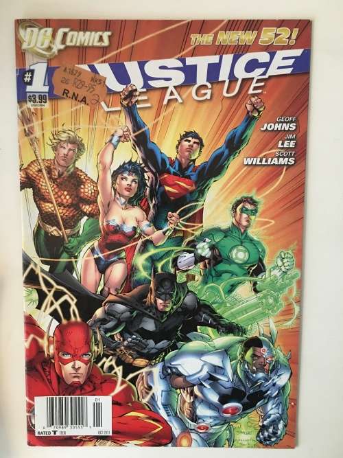 DC COMICS - JUSTICE LEAGUE NO. 1  _ 2011
