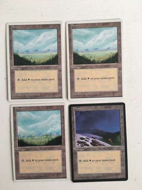 MAGIC THE GATHERING  TRADING CARDS - SET OF 4 PLAINS CARDS
