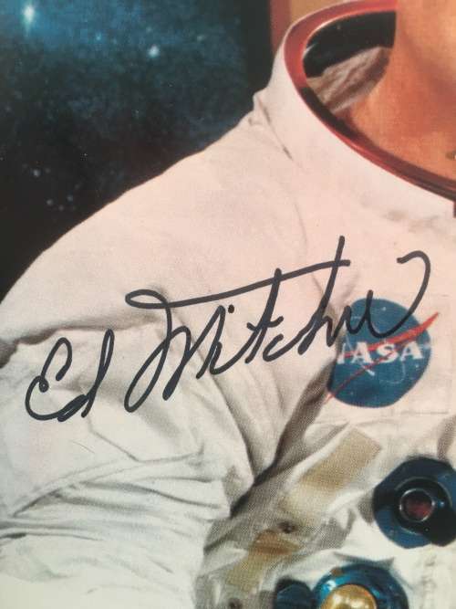AUTOGRAPH / SIGNED - APOLLO 14 -  ASTRONAUT EDGAR D. MITCHELL