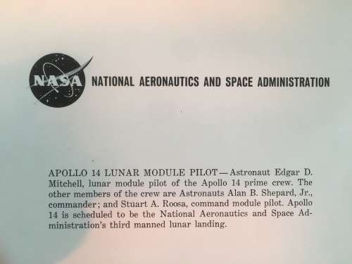 AUTOGRAPH / SIGNED - APOLLO 14 -  ASTRONAUT EDGAR D. MITCHELL
