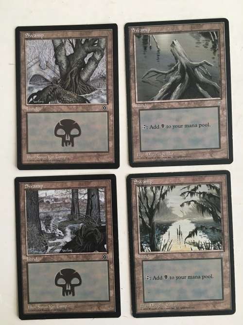 MAGIC THE GATHERING - 4X SWAMP CARDS