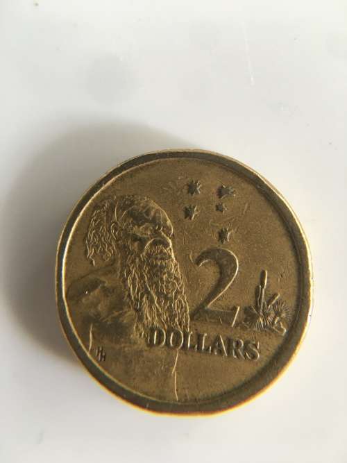 AUSTRALIA 3 COINS TWO 2 DOLLAR COINS AND ONE DOLLAR COIN -  2001 - 1988 - 2008