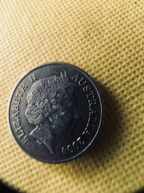 AUSTRALIA 20c COIN - 2004