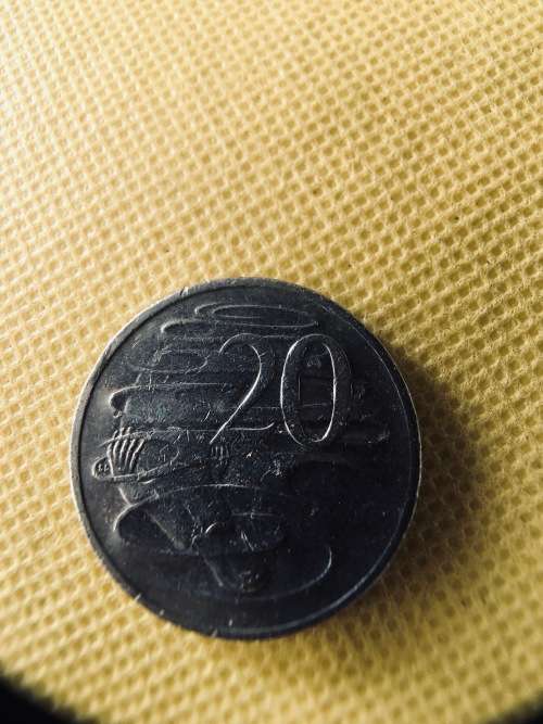 AUSTRALIA 20c COIN - 2004