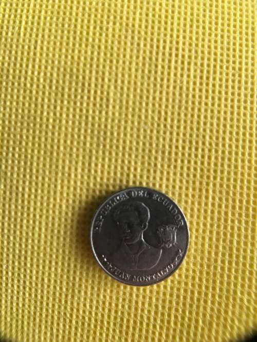 ECUADOR 5c  OR CENTAVOS COIN - 2000