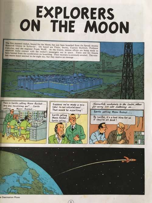 LOVELY BOOK PAPER BACK - TINTIN - EXPLORERES ON THE MOON - 1982