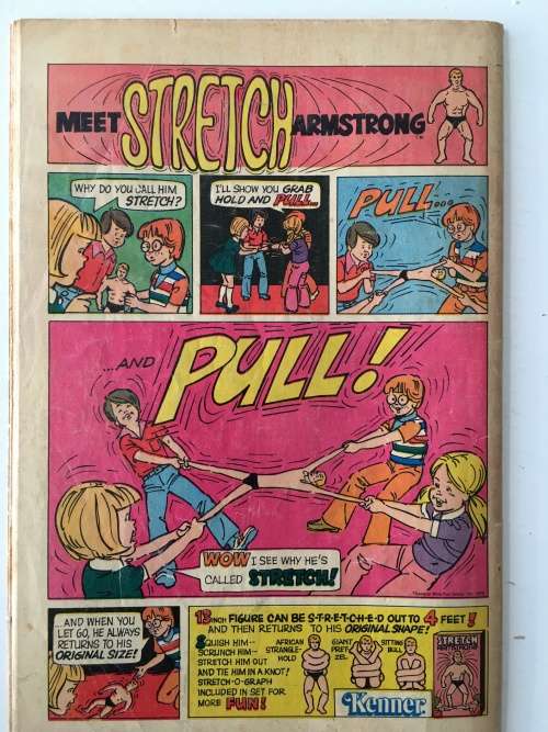 CHARLTON COMICS - MONSTER  HUNTERS -  VOL. 3 NO. 9 - 1977