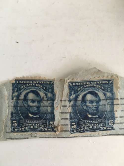 AMERICA USED PAIR OF ABRAHAM LINCOLN 5c STAMPS