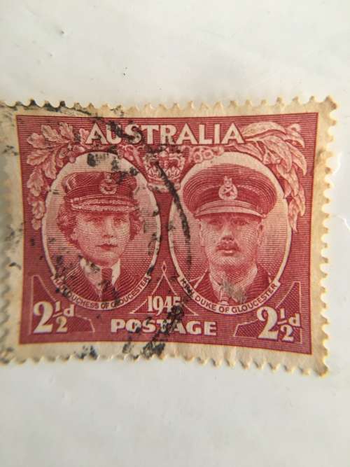 AUSTRALIA DUKE AND DUTCHESS OF GLOUSTER USED 1945 STAMP