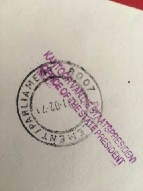 LOVELY AUTOGRAPHED PRESEDENTIAL ENVELOPE FROM FORMER PRESIDENT DE KLERK