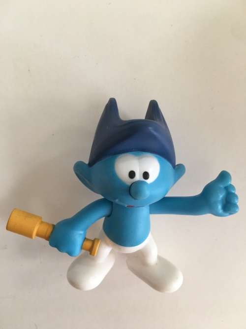 LOVELY ADMIRAL OF A SHIP SMURF - MC DONALDS VERSION