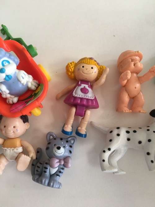PACKET OF CEREAL OR FAST FOOD TOYS VARIOUS FIGURES