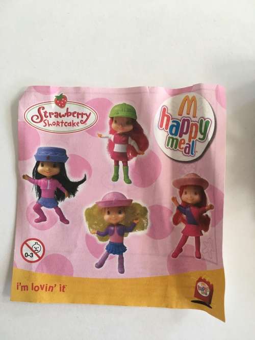 LOVELY STRAWBERRY SHORT CAKE CARTOON FIGURE - MC DONALDS VERSION