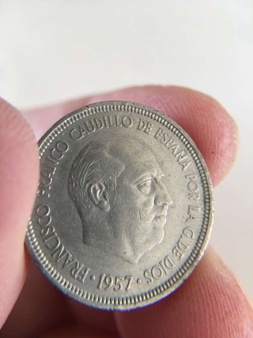 SPAIN 5 PTAS COIN 1957