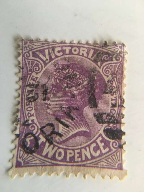 AUSTRALIA - USED QUEEN VICTORIA STAMP