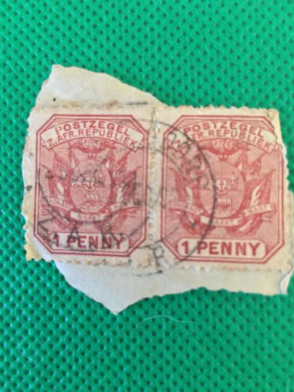 SOUTH AFRICA  ZAR  PAIR USED 1 PENNY CREST STAMPS