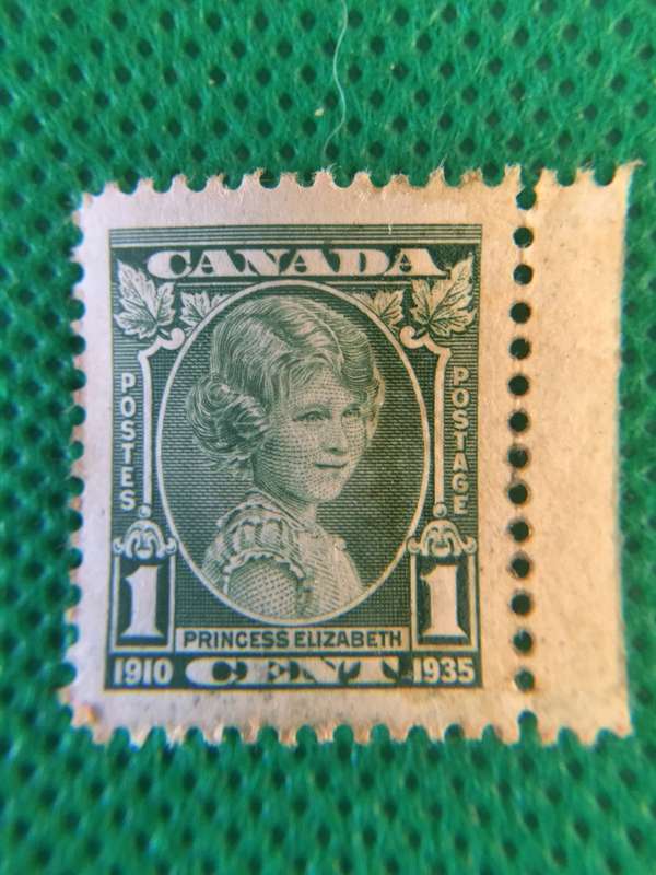CANADA  UNUSED  PRINCESS ELIZABETH  STAMP