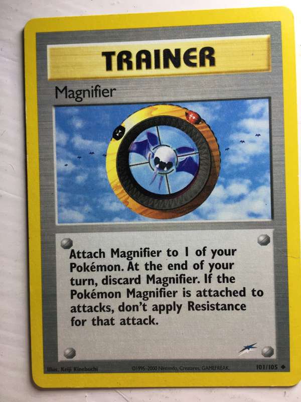 VINTAGE POKEMON TRADING  CARD - TRAINER / MAGNIFIER