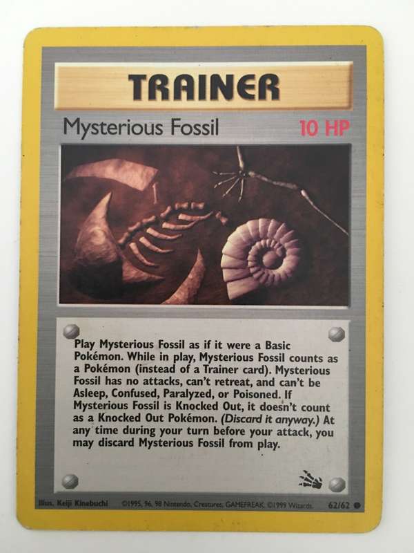 POKEMON TRADING CARD - TRAINER / MYSTERIOUS FOSSIL