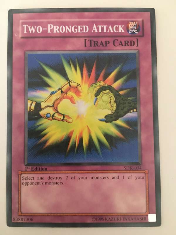 YU-GI-OH TRADING CARD - TWO-PRONGED ATTACK
