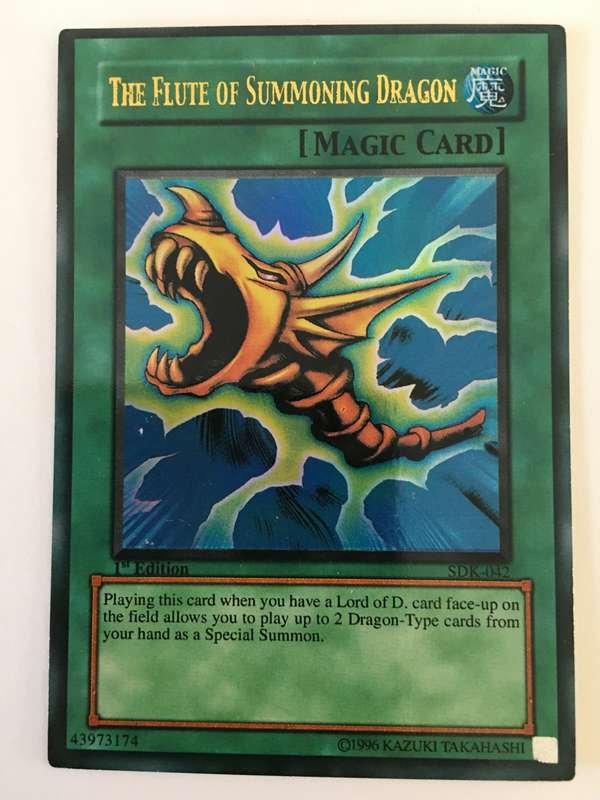 YU-GI-OH TRADING CARD - FOIL / SHINY /  THE FLUTE OF SUMMONING DRAGON
