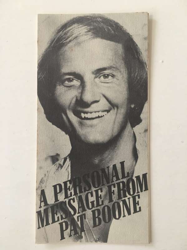 NEW BARBOUR CHRISTIAN COMICS - BORN AGAIN -1978 AND AUTOGRAPH OF PAT BOONE CROSS & SWITCHBLADE