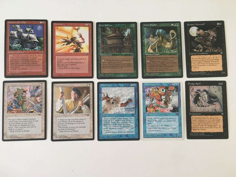 MAGIC THE GATHERING - LOTOF 10 RANDOM CARDS FOR R40 GET YOURS NOW!!!!