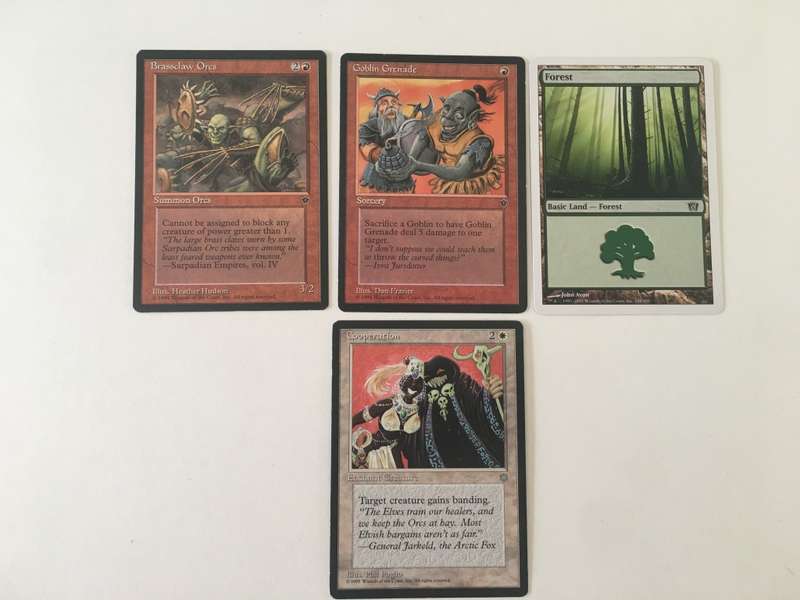 MAGIC THE GATHERING - LOT OF 4 RANDOM CARDS - R10!!!!