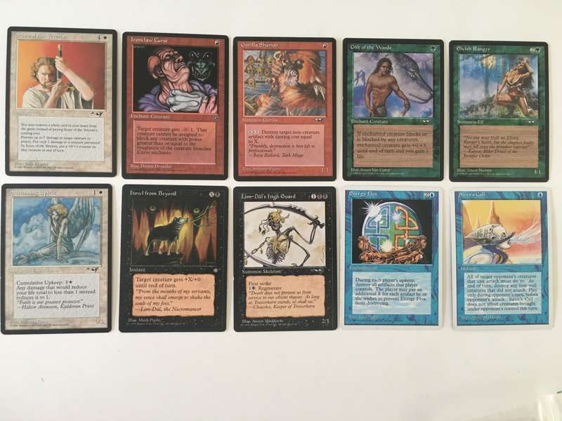 MAGIC THE GATHERING LOT OF 10 RANDOM CARDS FOR R40 GET YOURS NOW!!!!!