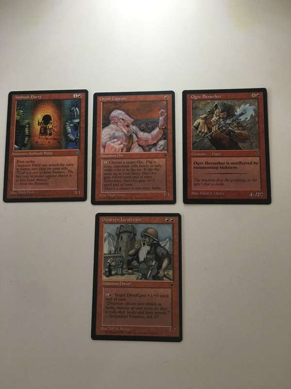 MAGIC THE GATHERING - LOT OF 4 RANDOM CARDS R10 GET YOURS NOW
